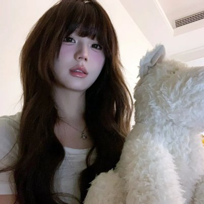 夭寿了她老公儿子是凤凰